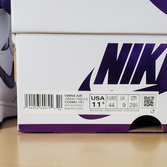 Nike Wmns Size 11.5 Air Jordan 1 Retro High OG Court Purple CD0461-151 - Picture 2 of 12